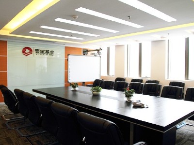深圳办公室装修|现代感更强的装修风格适合年轻上班族